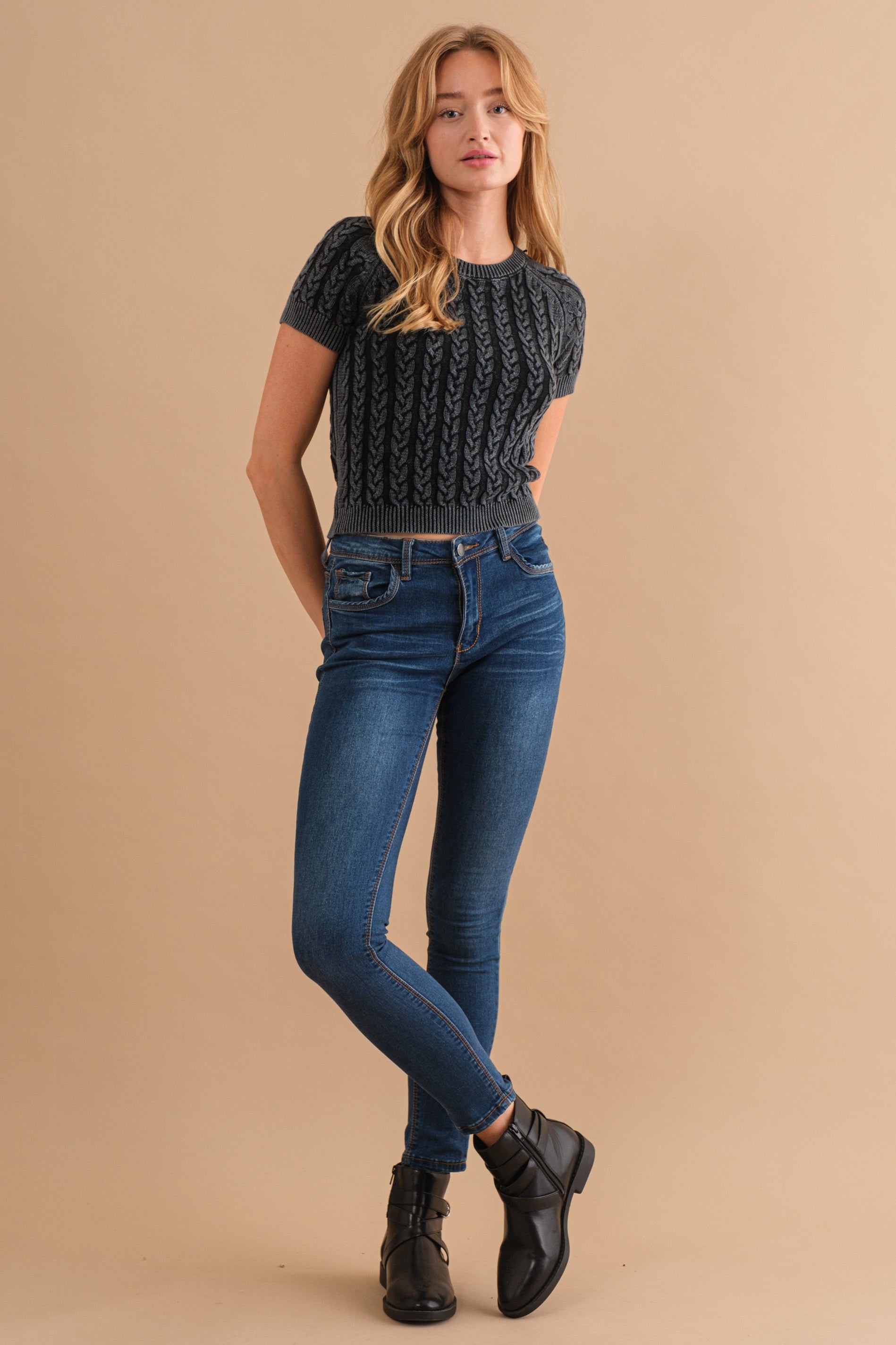 Jill Cable Knit Short Sleeve Top