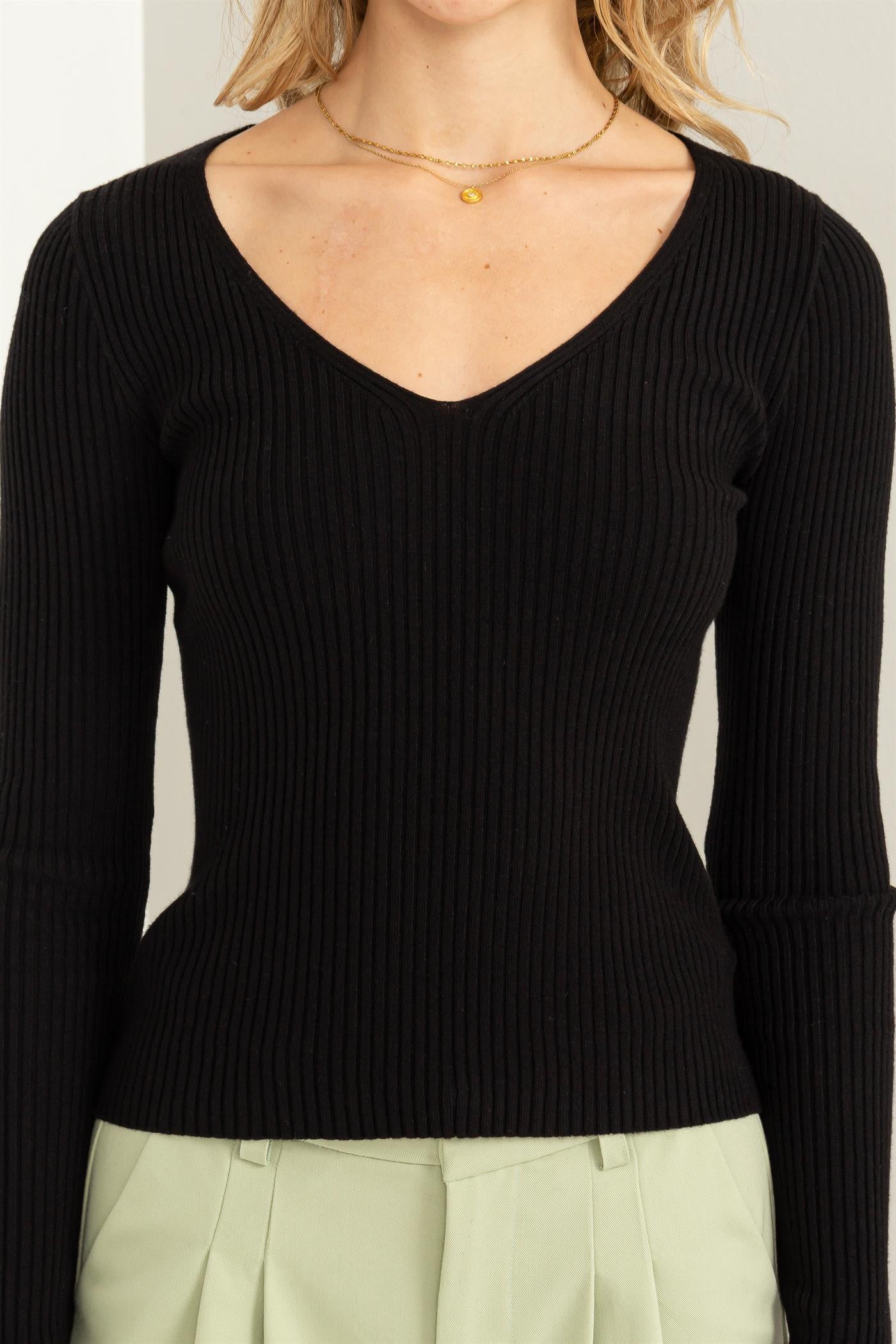 Victoria Ribbed V-Neck Long Sleeve Top - Black