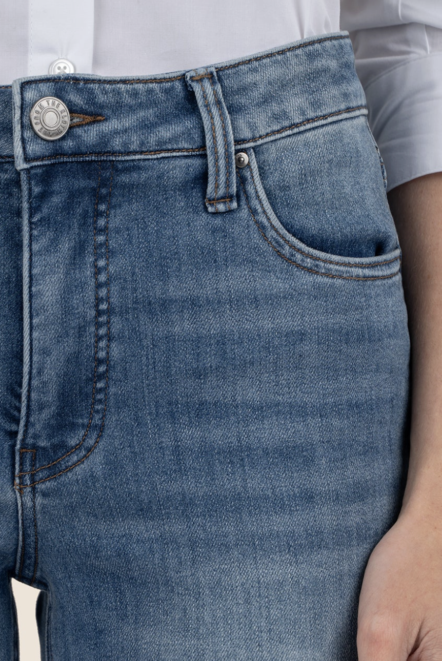 Kelsey High Rise Ankle Flare Fab Ab - Amaze Wash